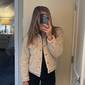 Levi’s Cotton Fleece Trucker Jacket